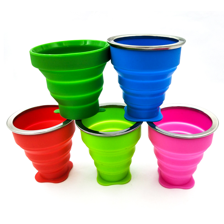 Silicone folding cup